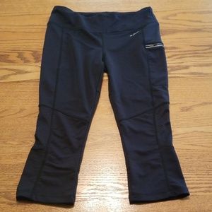 WOMENS,  SIZE S, BCG ATHLETIC CAPRIS